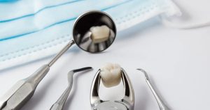 Tooth extraction antibiotics for patients