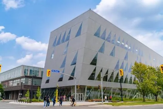 Walk In Dental Clinic on Yonge Street, open until midnight for York University
