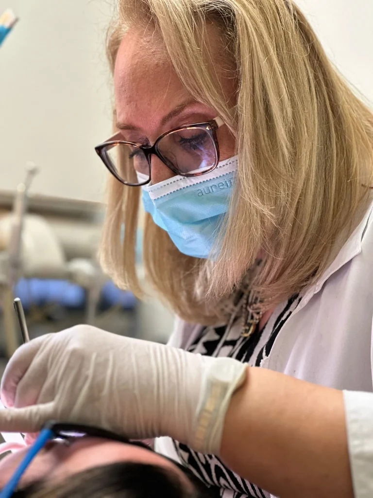 r. Farah Karimi, dentist for York University students in North York