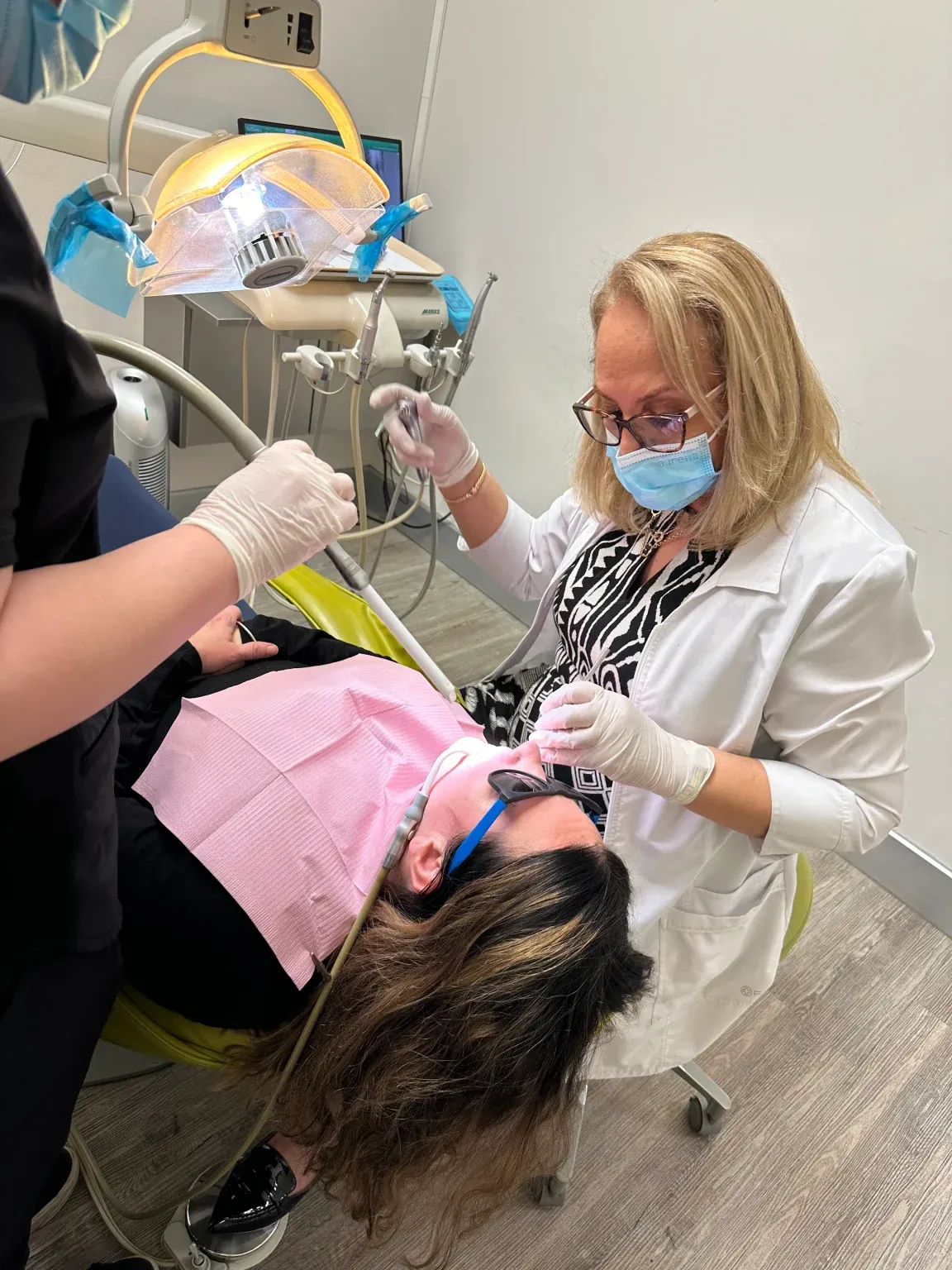About Walk-In Dental Clinic